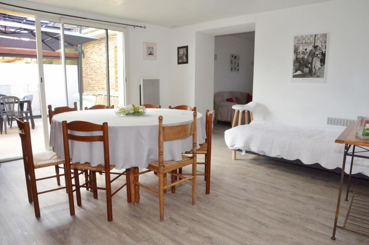 Vila Le Gite De Marie Ferques Exteriér fotografie
